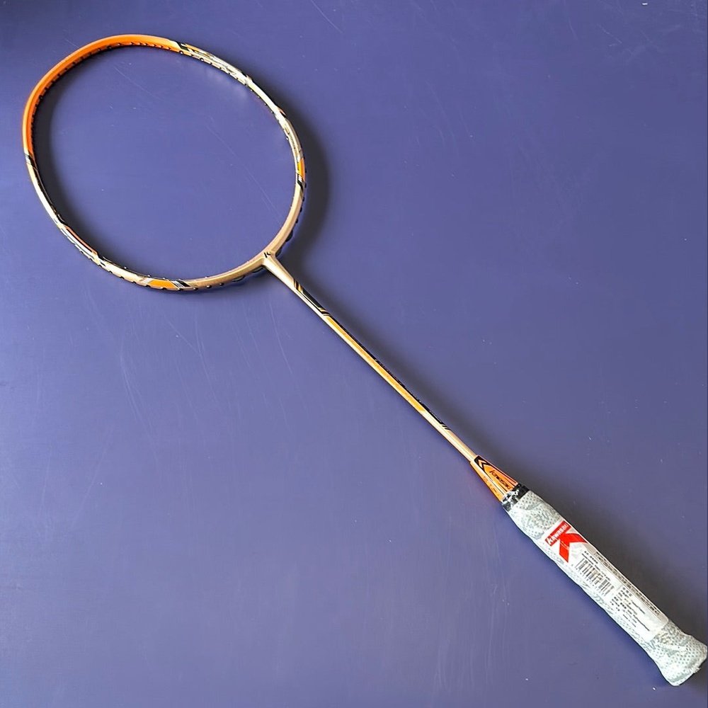 KAWASAKI-RACKET-TONALITY-7-badminton-racket-87g-ma-2